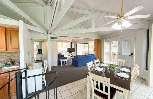 Village of Four Seasons House | Lakefront Treehouse Treetop Village 2 Bed/3BA/Pools/Pickleball/Dock-6-8PP