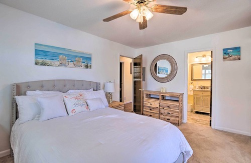 Riverside House | Lakefront Abode w/Dock ~ 15 Mi to Talladega!