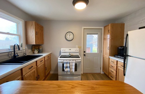 Lake Koshkonong Cottage | Lakefront Access Cottage on Lake Koshkonong