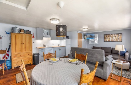 Olympia Cabin | Lakefront Cabin w/Dock Boat Launch Nearby Swim, Fish, Grill & Chill