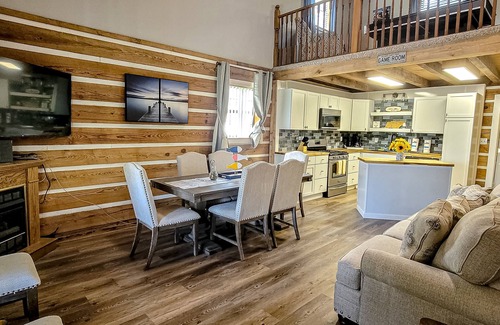 Dandridge Cabin | Lakefront cabin w/free attraction tickets, electric fireplace, & washer/dryer