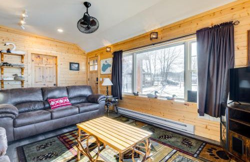 Cecil House | Lakefront Cabin with Shared Beach in Cecil!
