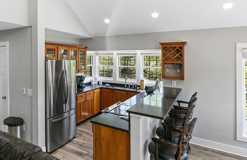 New Tazewell House | Lakefront Escape at Summer Breeze w/Private Dock w/Kayaks