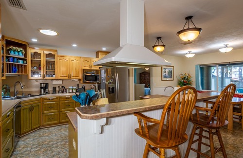 Citrus Springs House | Lakefront Getaway! Relax Spa Dock Kayaks Firepit Handicap Friendly