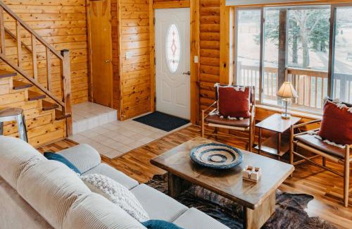 Athens House | Lakefront Getaway with Dock in Akron