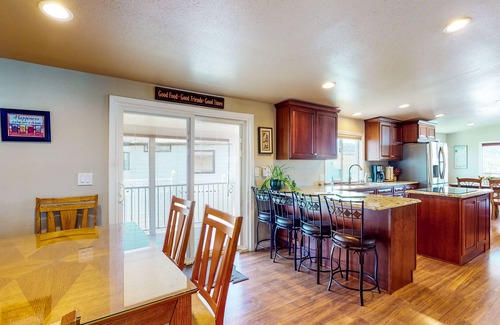 Davenport House | Lakefront Home with Incredible Water Views
