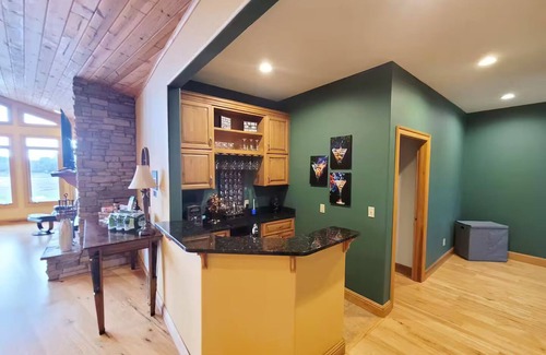 Dandridge House | Lakefront - Pool & Dock. 10+Private acres.