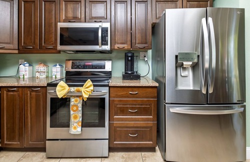 Casselberry House | Lakefront Retreat ~ Kayak ~ Fish ~ Relax ~ Unwind