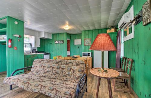 Dent House | Lakefront Retreat with Boat Rentals, Beach and Bar
