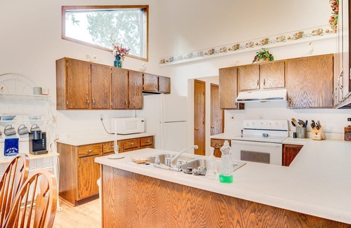 Roach House | Lakefront Roach Retreat w/ Outdoor Dining Areas!