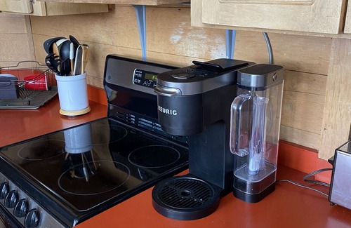 Coeur d'Alene Cabin | Lakefront Rustic Log Cabin on Gorgeous Lake Coeur D' Alene!