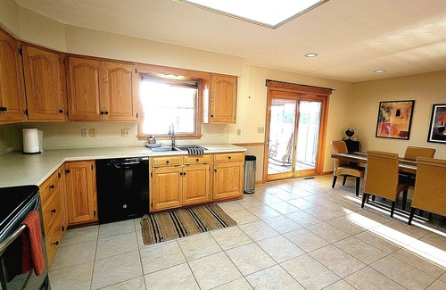 Howard House | Lakefront Sunset Family Chateau Perfect Fall or Winter Getaway!