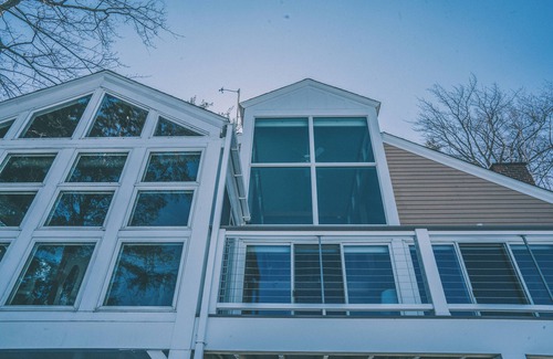 Alton Bay House | Lakefront, Sunsets & Sandbar w/Private Dock on private cul-de-sac