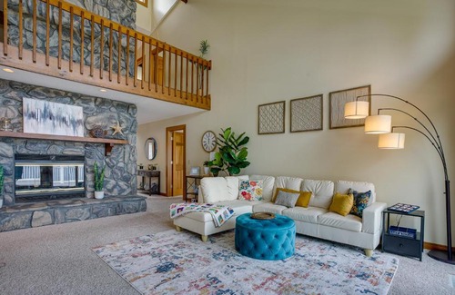 Syracuse House | Lakefront Syracuse Home with Deck and Private Dock!