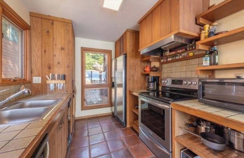 Meeks Bay Cabin | Lakefront Tahoe Cabin with HOT TUB & Pier, Available NOW For Ski Lease