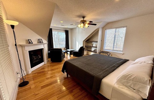 Wedowee Villa | Lakefront Villa 1 Dock Access