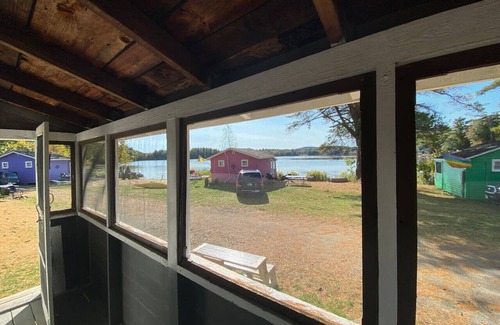 Northwood Cottage | Lakefront Yellow Cottage