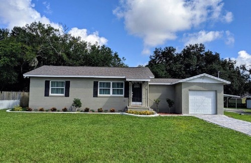 Lakeland House | LAKELAND, FL SWAN CITY GET-AWAY ENTIRE HOUSE