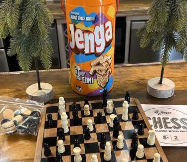 Lynn House | Lakeshore Retreat with Lake Lanier views & hot tub