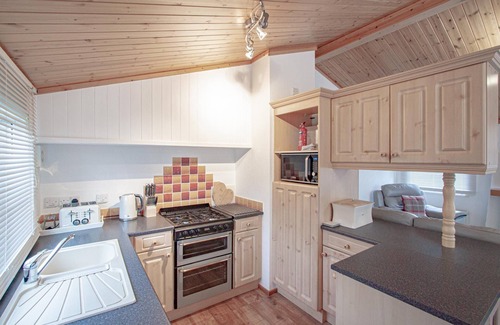 Troutbeck Bridge Cabin | Lakeside 1 Lodge - a holiday lodge that sleeps 4 guests in 2 bedrooms