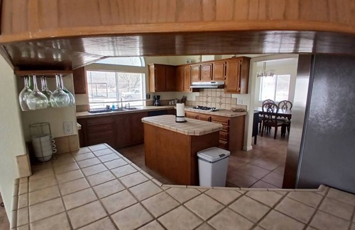 Olancha Cabin | Lakeside Cabin B in the Eastern Sierras