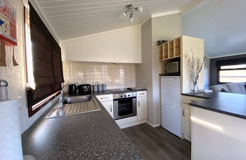 Bethersden Cabin | Lakeside Cabin in Kentish countryside