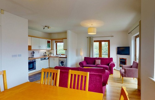 Killaloe Ski Chalet | Lakeside Holiday Home No 30