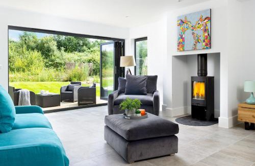 Holworth House | Lakeside property with spa on a nature reserve Bulrushes BV04