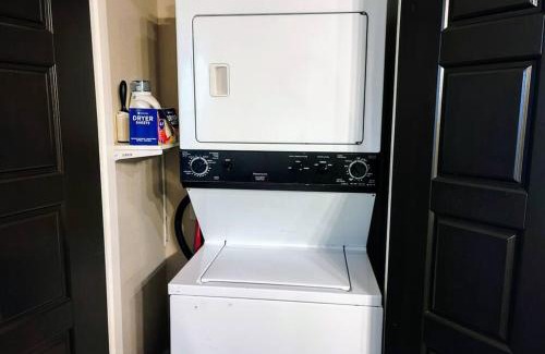 Mid America House | Lakeview B - 10 Minutes to Oaklawn Racing & Gaming