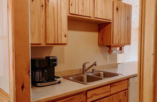 Puposky Villa | Lakeview Villa on Big Turtle Lake - Prime Fishing Location