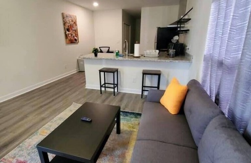 Durham Apartment | Lakewood/Lyon Park Renovated Cottage Near Duke 26A