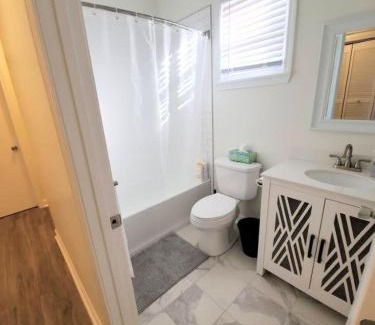 Durham House | Lakewoodlyon Park Renovated Cottage Near Duke 26b