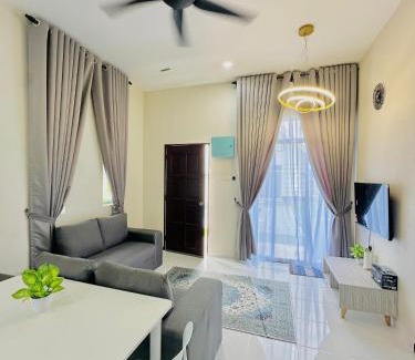 Kota Sarang Semut House | Laman Kota Pool Homestay