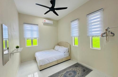 Kota Sarang Semut House | Laman Kota Pool Homestay