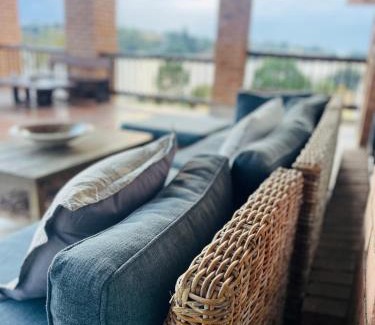 Emalahleni House | LamaProp Stay Inn