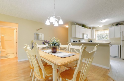 Lynnhaven Cottage | Lanai & Golf Cart: The Villages Vacation Rental!