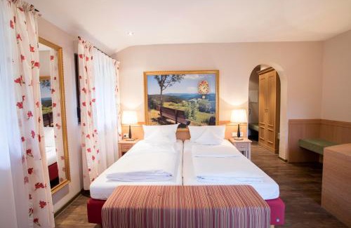 Fohrental Hotel | Landidyll Hotel zum Kreuz