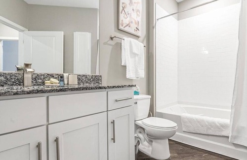 Chapel Hill Apartment | Landing at Blu on Farrington - 2 Bedrooms in Woodland Acres