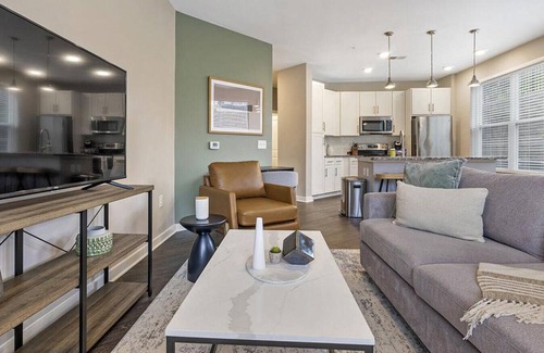 Chapel Hill Apartment | Landing at Blu on Farrington - 2 Bedrooms in Woodland Acres