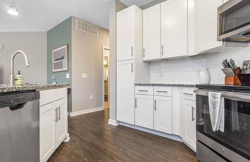 Chapel Hill Apartment | Landing at Blu on Farrington - 2 Bedrooms in Woodland Acres