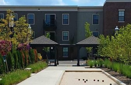 Grove City Apartment | Landing at Broadway Station - 1 Bedroom in Down.