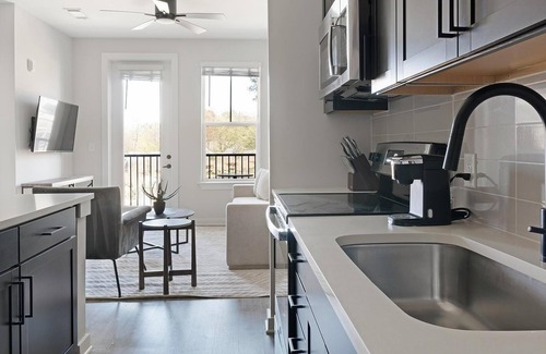 Sugar Hill Apartment | Landing at Cadence Sugar Hill - 1 Bedroom in Su.