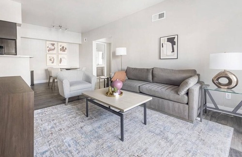 Rancho Oakey Apartment | Landing at Helix Apartments - 1 Bedroom in Rancho Oakey