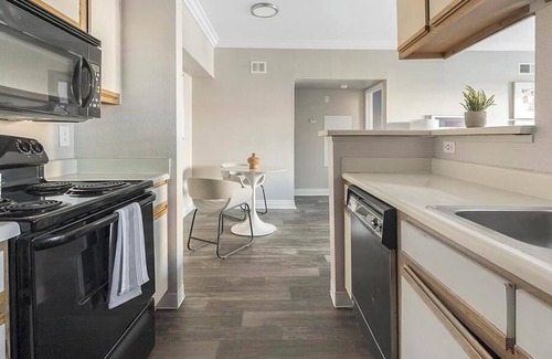 Rancho Oakey Apartment | Landing at Helix Apartments - 1 Bedroom in Rancho Oakey