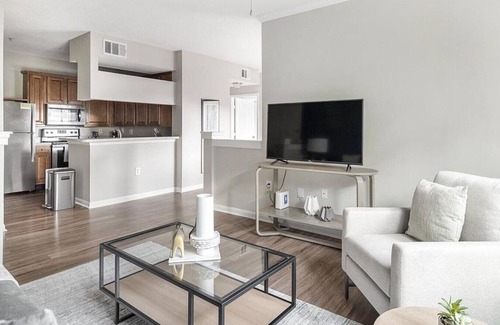 Sanford Apartment | Landing at Lakes Edge - 1 Bedroom in Downtown Sanford