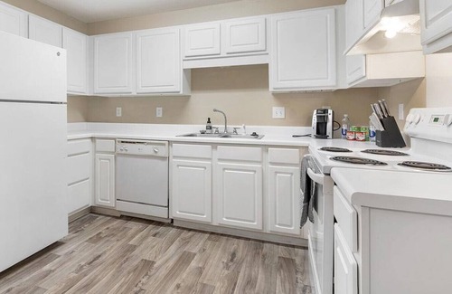Talisheek Apartment | Landing at Pelican Pointe Apartments - 2 Bedrooms in Downtown Slidell