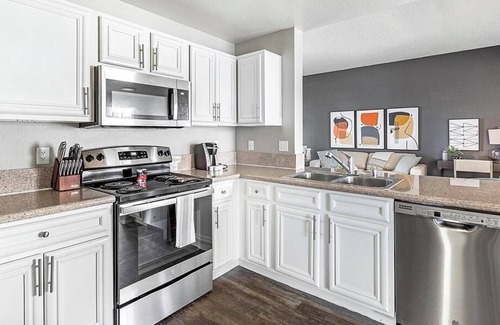 The Section Seven Apartment | Landing at Reflections at the Lakes - 2 Bedrooms in The Section Seven