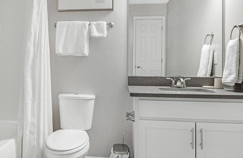 Lithonia Apartment | Landing at Retreat at Stonecrest - 1 Bedroom in Downtown Lithonia