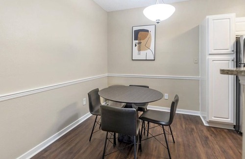 Germantown Apartment | Landing at The Bridges At Germantown - 2 Bedrooms in Downtown Germantown