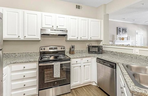 Germantown Apartment | Landing at The Bridges At Germantown - 2 Bedrooms in Downtown Germantown